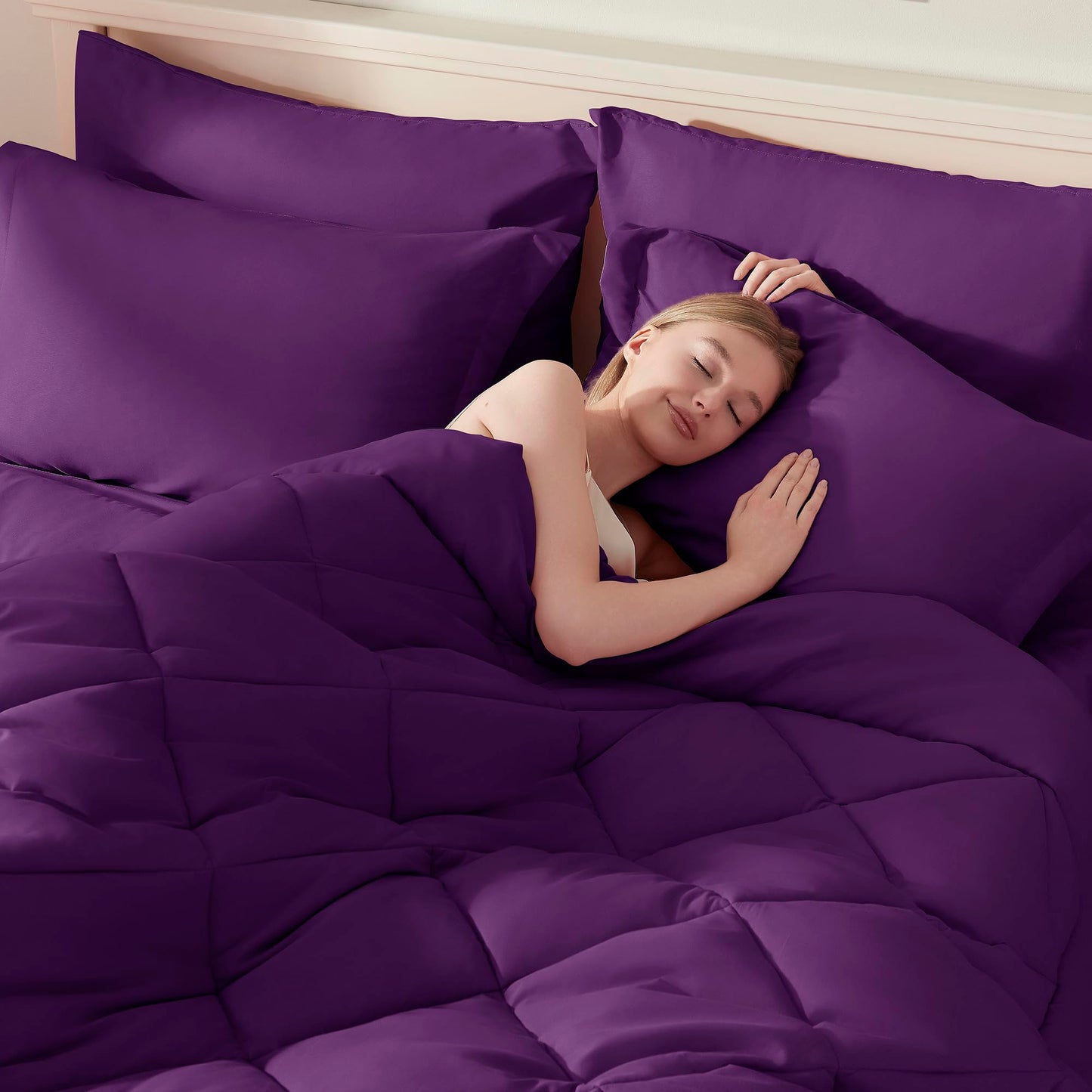 ELNIDO QUEEN® Purple Comforter Set Queen - 7 Pieces Bed in a Bag Queen Size, Bed Set for All Seasons, Ultra Soft Bedding Sets with Comforter, Flat Sheet, Fitted Sheet, Pillowcases and Pillow Shams