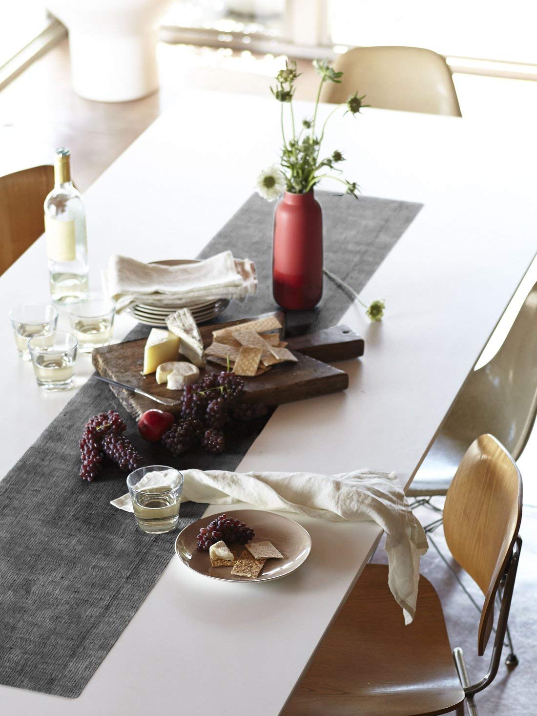 modern-twist Table Runner, BPA Free, Table Protection, Dishwasher Safe, Heat Resistant Up To 425°, Linen Print, Black