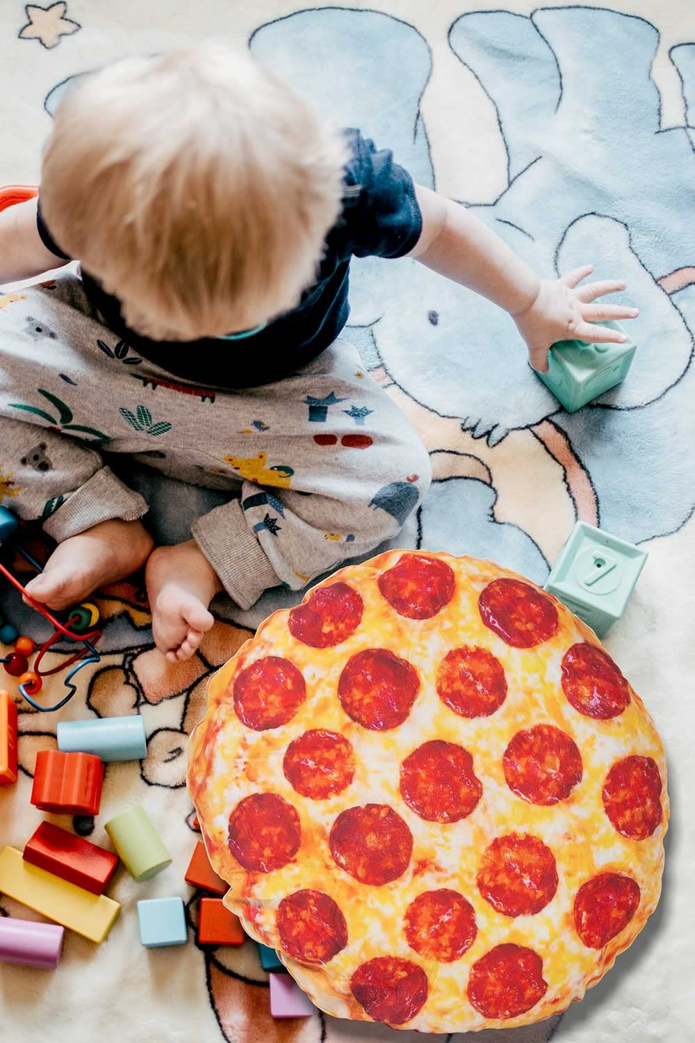 LINIL Pizza Shaped Pillow Funny 3D Giant Round Food Plush Stuffed Pillow Novelty Throw Cushion Stuffed Animal Toy 16"