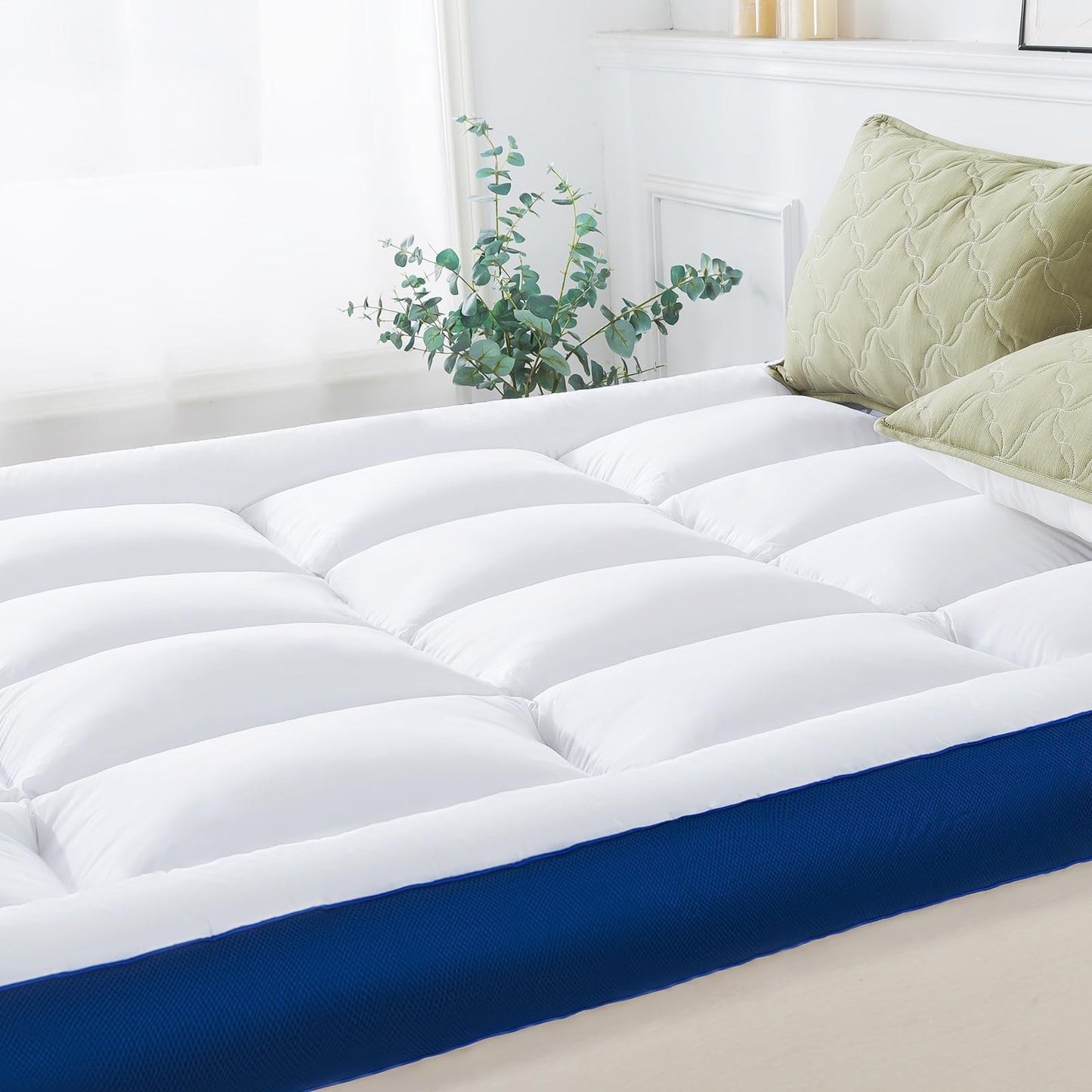 WhatsBedding 5 Inch Queen Mattress Topper for Back Pain Relief, Filled with Breathable & Soft Memory Foam Pillow Top,4 Elastic Straps