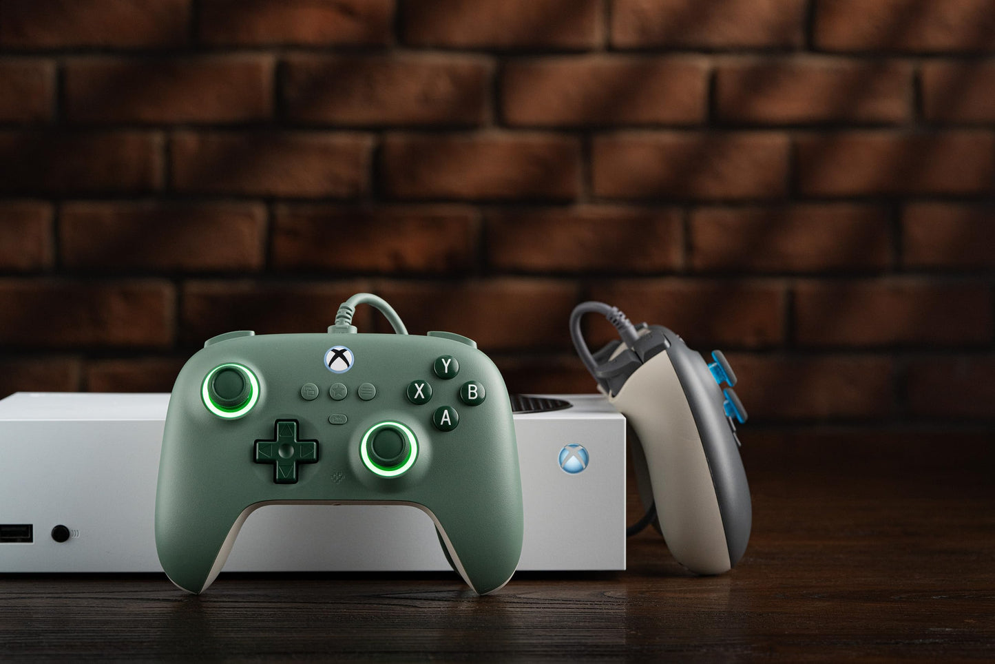 8BitDo Ultimate C Wired Controller for Xbox with Hall Effect Joysticks and Hall Triggers, RGB Lighting Fire Ring, Compatible with Xbox Series X|S, Xbox One, Windows 10/11 - Officially Licensed (Dark Green)