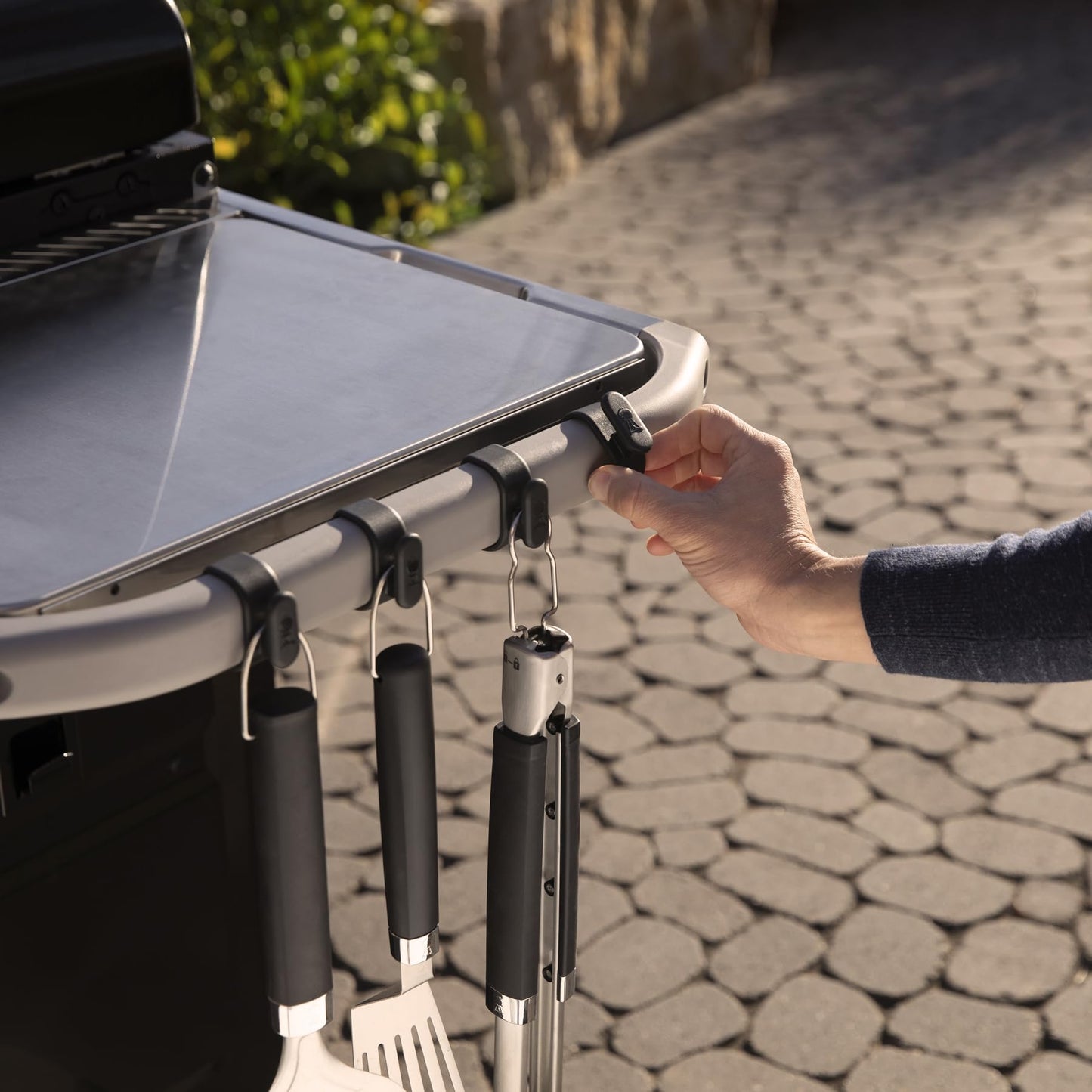 Weber Works Organizer Kit – Rail‑Mounted Grill Accessory Set with Paper Towel Holder, Garbage Bag Holder & Tool Hooks