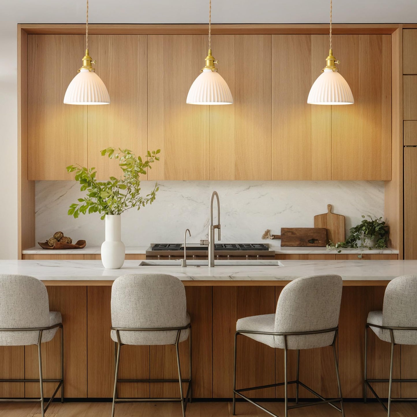 GloMuse White Ceramic Pendant Lights Kitchen Island Brushed Brass Dome-Shaped Lampshade Modern Minimalist Industrial Hanging Light Fixture for Living Room Bedroom Dining Room Over Table