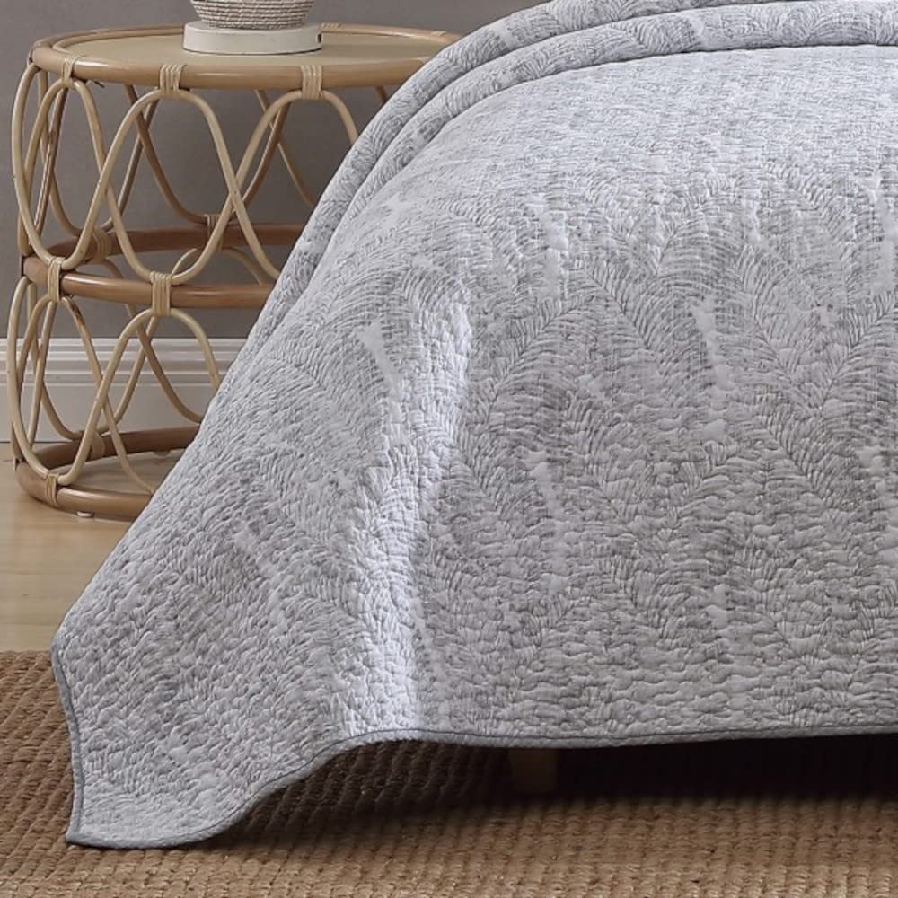 Tommy Bahama - Queen Quilt Set, Reversible Cotton Bedroom Decor with Matching Shams, Coastal Bedding with Textured Reverse(Distressed Water Leaves Grey, Queen)
