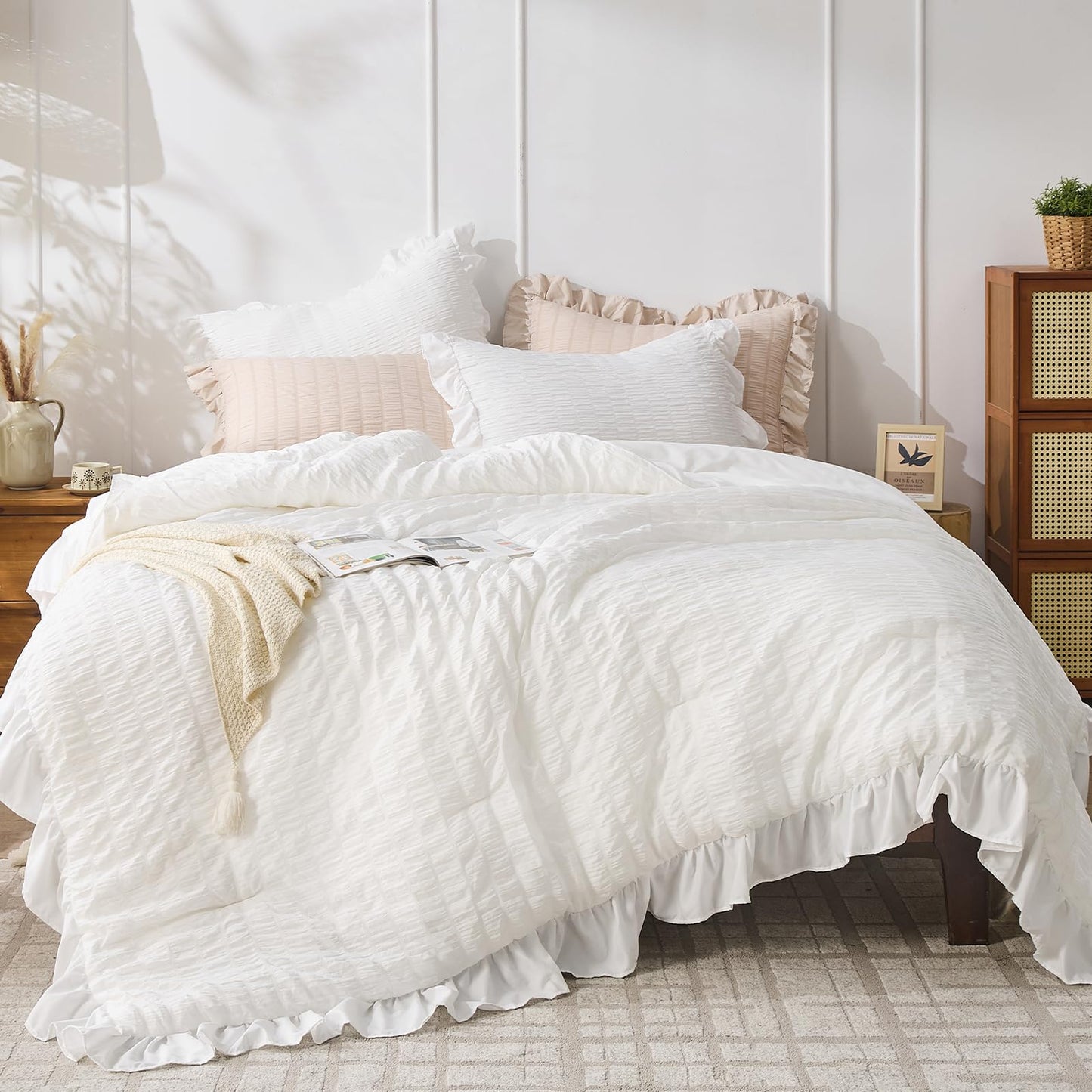JOLLYVOGUE White Comforter Full Size, 3 Pieces Seersucker Lightweight Full Size Bedding, All Season Fluffy Microfiber Bedding Comforter Set with 1 Ruffle Comforter and 2 Ruffle Pillowshams
