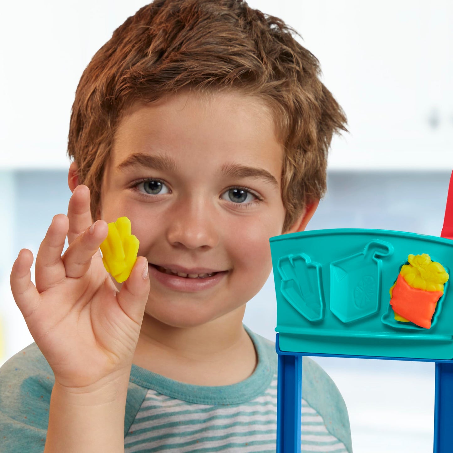 Play-Doh Kitchen Creations Colourful Restaurant