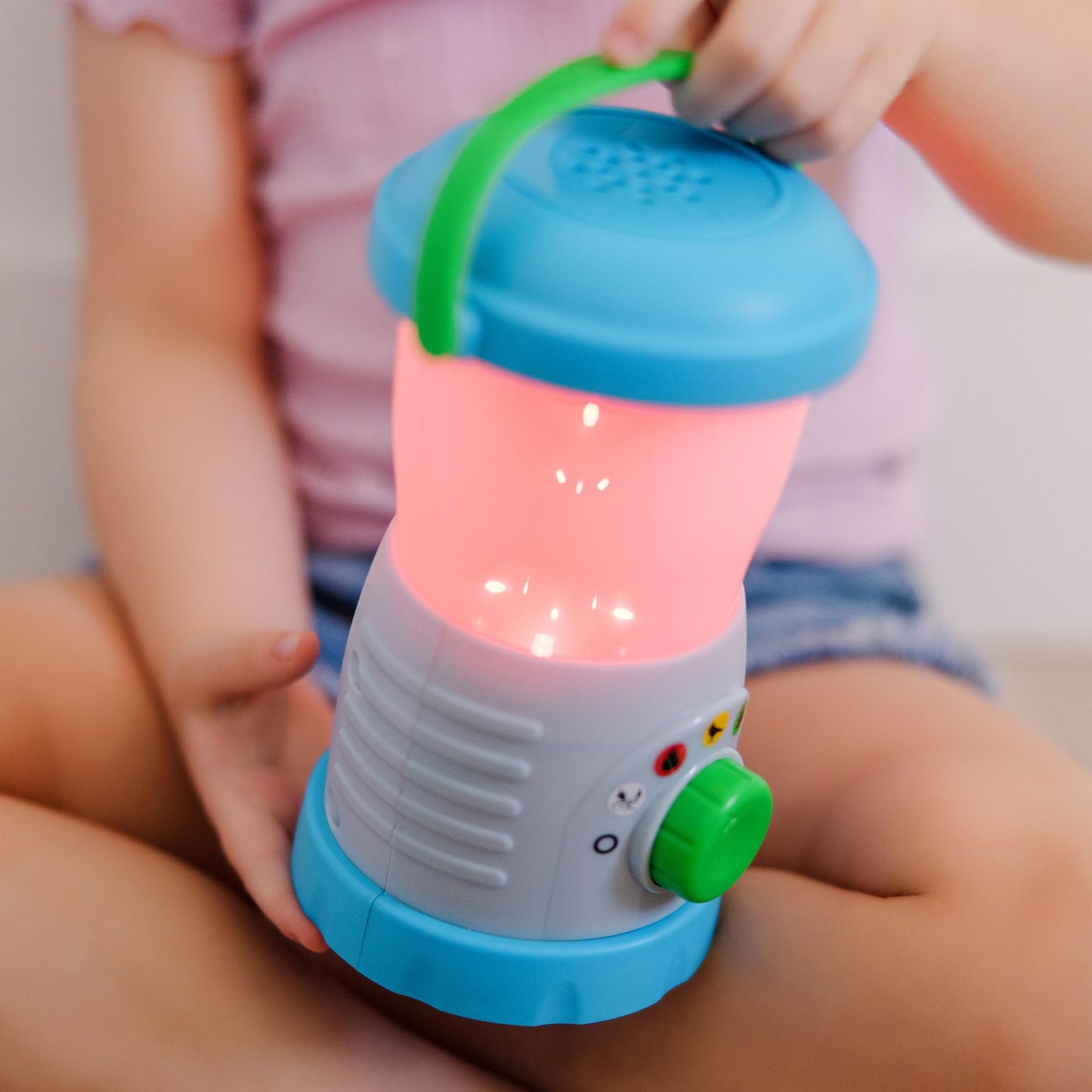 Melissa & Doug Let’s Explore™ Light & Sound Camping Lantern Play SetToddler Flashlight, Toy Lanterns for Toddlers and Kids 3+