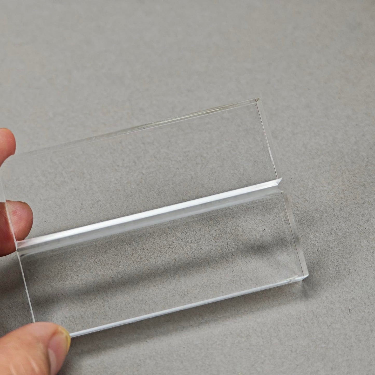 60 PACK Acrylic Sign Holders, Clear Acrylic Sign Stand,Acrylic Table Number Holder for Wedding Table Number/Sign/