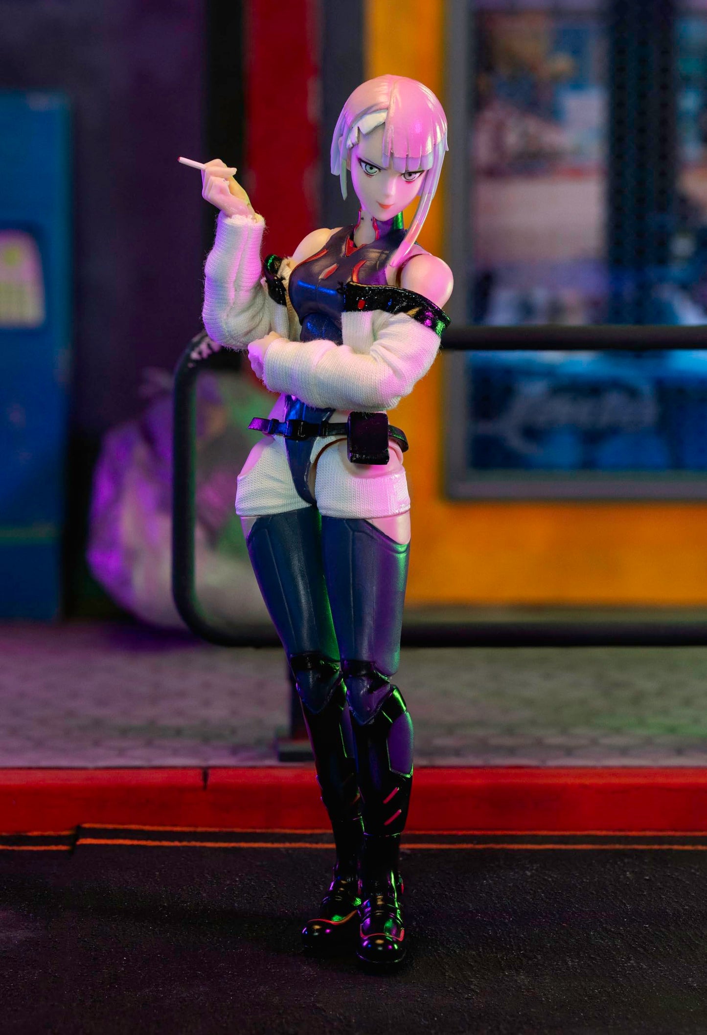 Jada Cyberpunk Edgerunners Lucy - 1:12 Scale Action Figure - 5.7” Highly Articulated Collectible with Accessories - Ages 15+ - Soft Goods Jacket, Detailed Sculpt