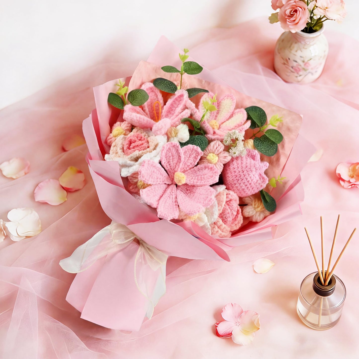 Plukers 18Pcs Handmade Crochet Flower Bouquet Knitted Yarn Flowers with Bag & Card, Artificial Rose Daisy, Birthday for Mom from Daughter and Husband Pink