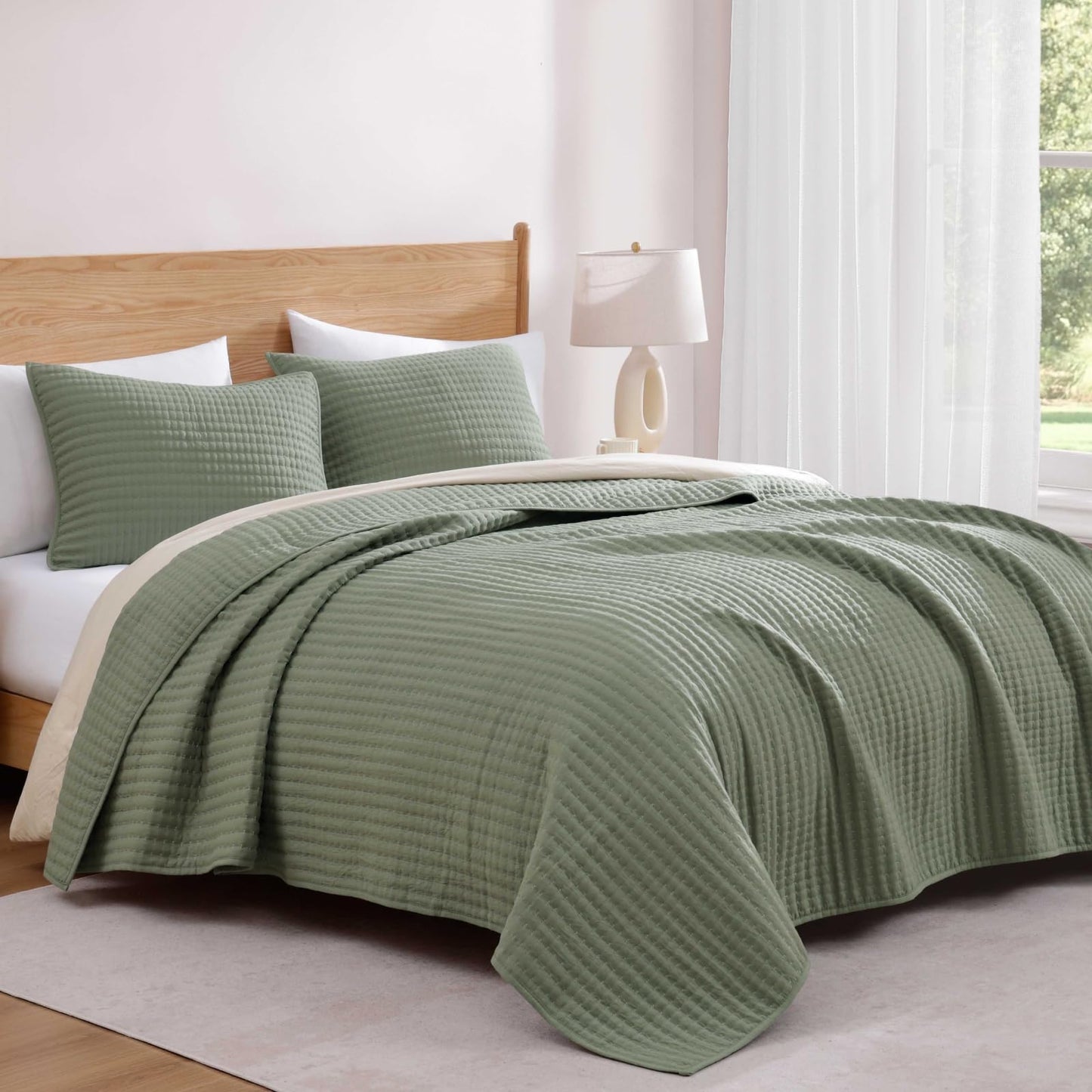 WRENSONGE King Size Quilt-3 Pieces Lightweight Bedspreads Sage Green King Quilt Bedding Set for All Seasons, Soft Summer Coverlet with 2 Pillow Shams Suitable for Bed, Couch, Quilt Blanket