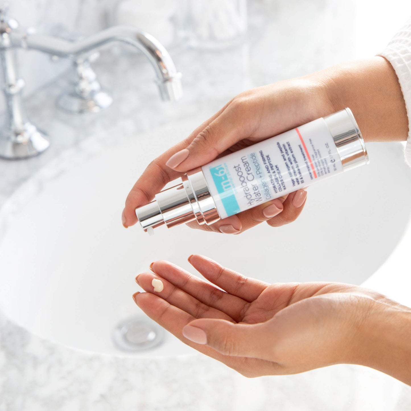 m-61 Hydraboost Collagen+Peptide Water Cream - lightweight anti-wrinkle water cream nourishes and restores moisture, helping to improve the skin's elasticity & tone