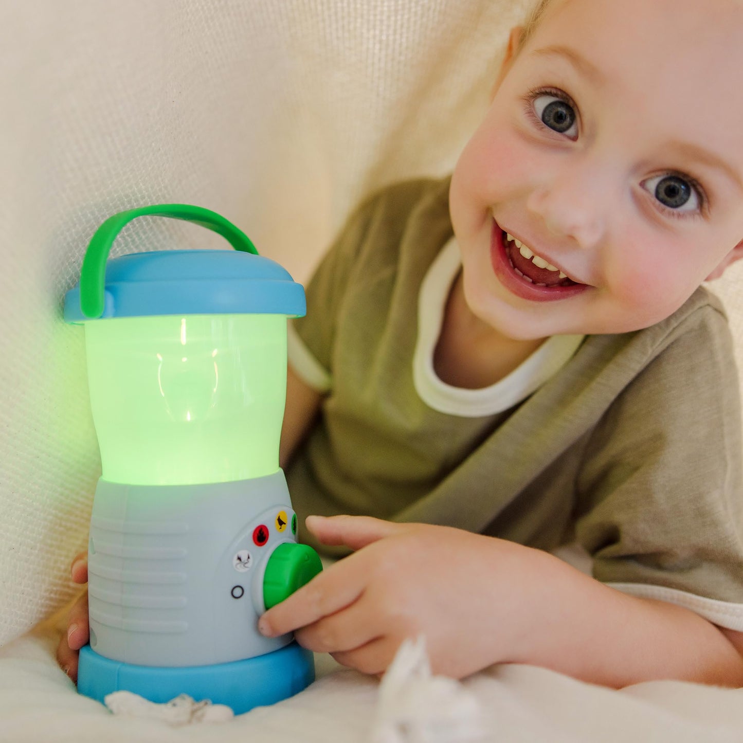 Melissa & Doug Let’s Explore™ Light & Sound Camping Lantern Play SetToddler Flashlight, Toy Lanterns for Toddlers and Kids 3+