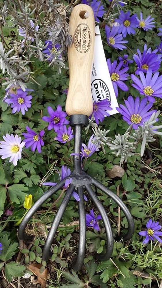 DeWit 5-Tine Cultivator with Short Handle, Lightweight & Durable Garden Tool with Comfortable Grip