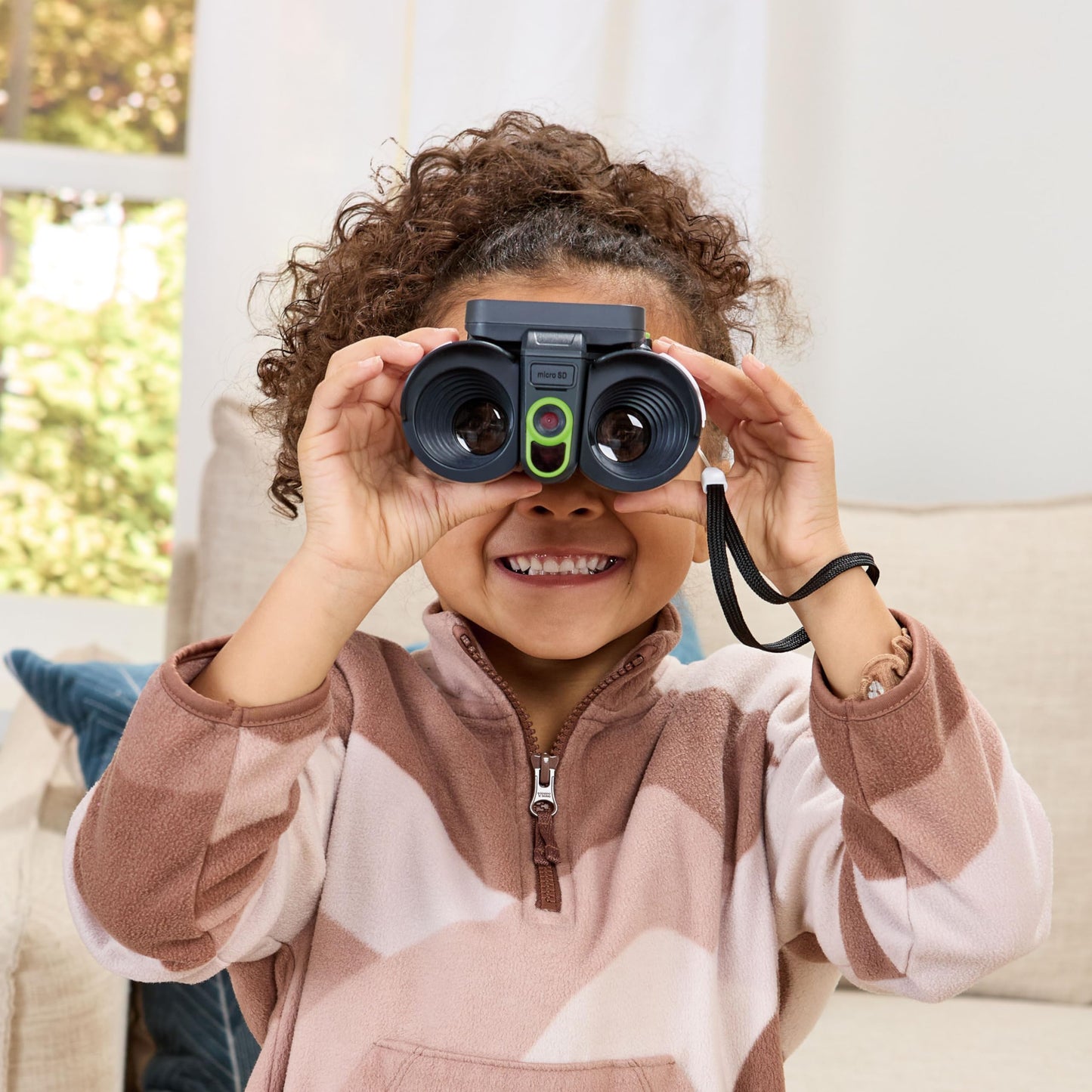 LeapFrog Magic Adventures Binoculars with Screen Capture, Night Vision for Kids Ages 4 and up