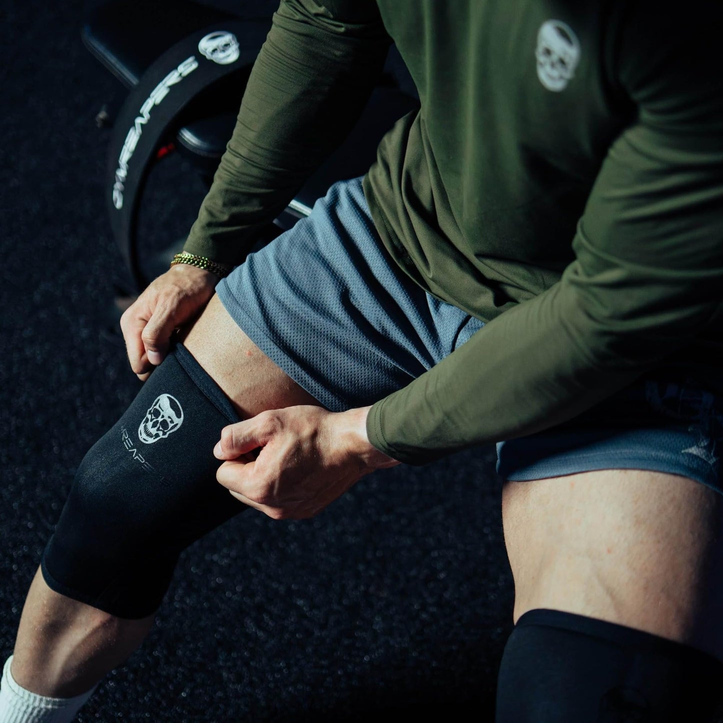 Gymreapers Knee Sleeves (1 Pair) With Gym Bag - IPF Approved - Knee Compression Sleeve Support for Squats, Weightlifting, and Powerlifting 7MM Neoprene Sleeves - 1 Year Warranty (Black/Black, Large)