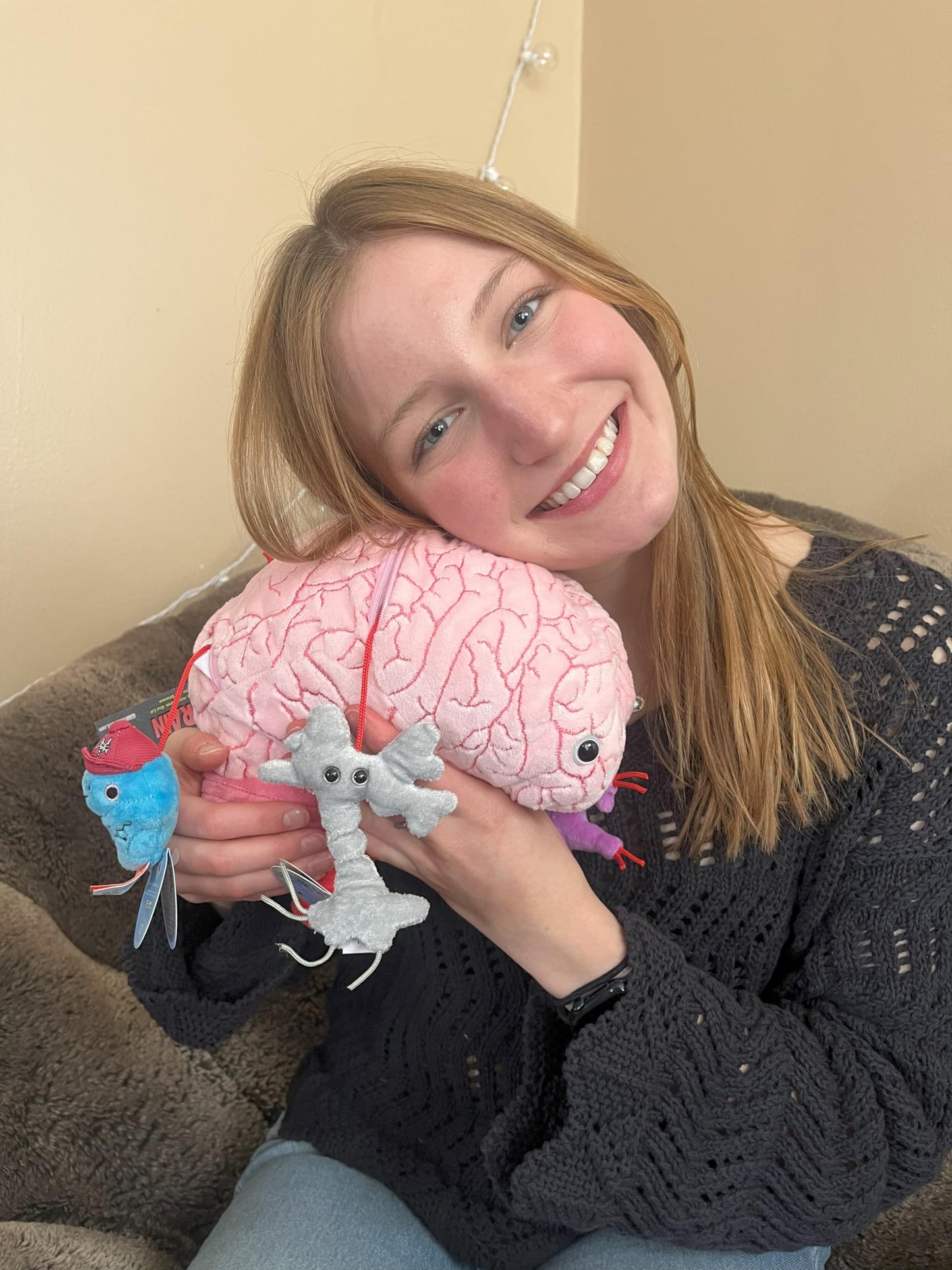 GIANTmicrobes Deluxe 9.5" Brain with Neuron Plush, Brain Toy, Brain Gifts for Neurologist, Brain Surgery Recovery Gifts, Neurology Gifts, Neuroscience Gifts, Brain Injury Gift, Biology Gift