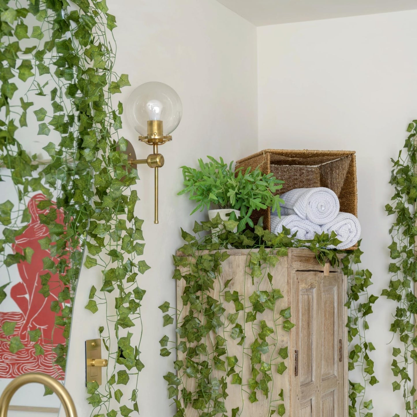 CQURE 140 Pack 980Ft Artificial Ivy Garland,Ivy Garland Fake Vines UV Resistant Green Leaves Fake Plants Hanging Vines for Home Kitchen Wedding Party Garden Wall Room Decor