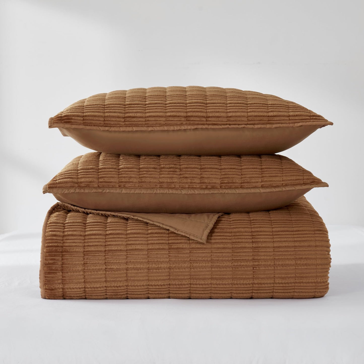 Wonderful Luxury Velvet Quilt - Striped Channel Stitch Caramel Quilt Queen, Soft Corduroy Lightweight Comforter, Pet-Friendly, Tear-Resistant, Bedspread Coverlet Bedding Set for All Season,94"x94"