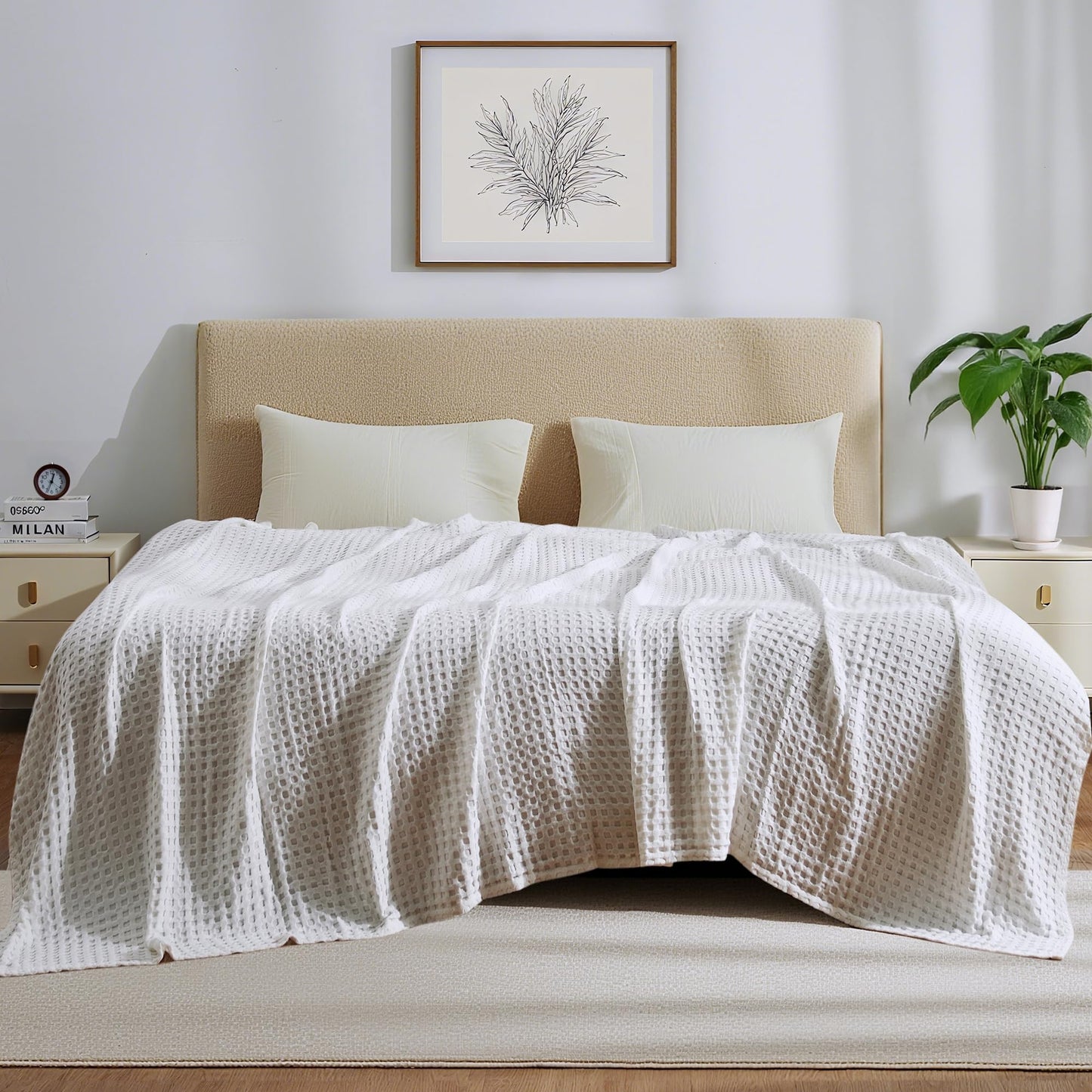 Aganear Cooling Blanket Queen Size for Hot Sleepers,Lightweight Cotton Summer Blanket of Rayon Derived from Bamboo.Waffle Weave Luxury Throws for Bed,Couch and Sofa.White,90x90 Inches