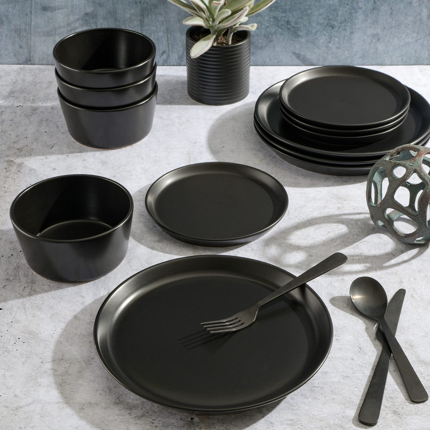 Gibson Soho Lounge Sofia Coupe 12-Piece Stoneware Dinnerware Set, Service for 4 – Black Plates and Bowls