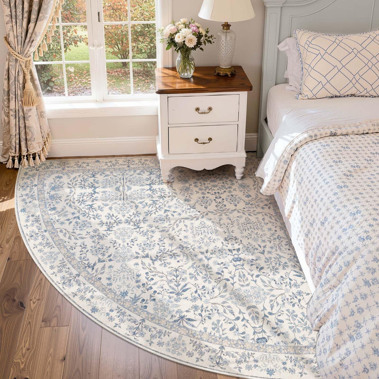 jinchan Zenith Corner Rug 6x6 Area Rug Floral Soft Aesthetic Rug Non-Slip Low Pile Machine Washable Carpet for Entryway Bedroom Kids Room Kitchen College Dorm Blue/Cream