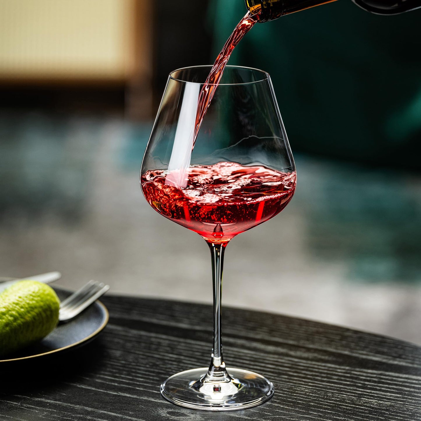 NORIMODA Wine Glasses Set of 4, 22oz Large Red Wine Glasses for Bordeaux & Burgundy, Lead-Free Glass with Stem, Gift for Him Her, Suitable for Home Bar, Hosting, Birthday, Wedding & Christmas
