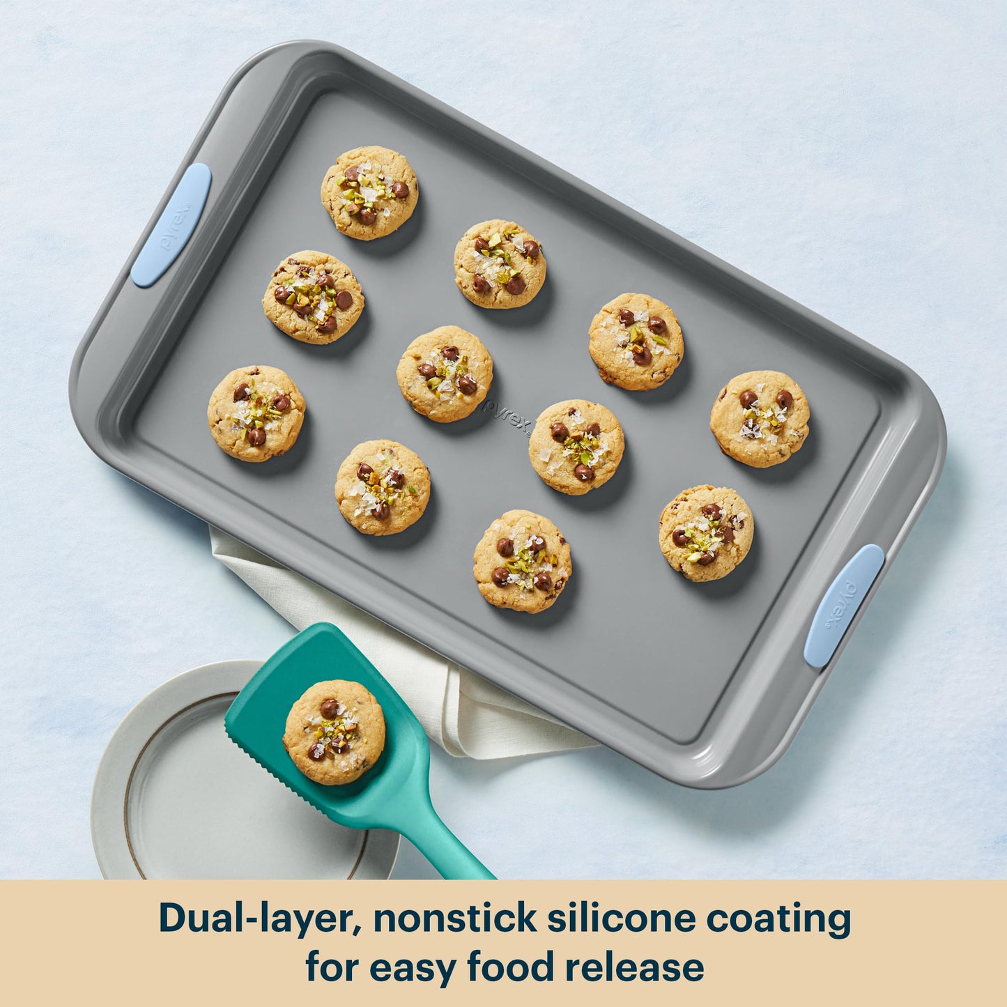 Pyrex 3-Piece Metal Cookie & Muffin Sheet Bakeware Set, Lightweight Stainless Steel Baking Trays with Heatsafe Silicone Handles, Cookie Muffin Sheet Baking Pan, Cerulean