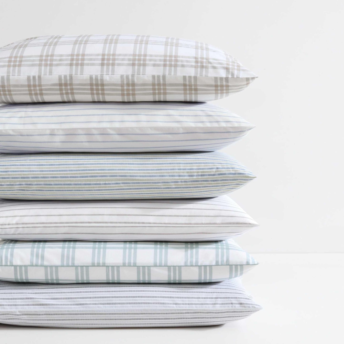 Eddie Bauer - Queen Sheet Set with Fitted Sheet & Pillowcases, 100% Cotton Percale Bedding, Crisp & Cool, Deep Pocket, Essential Stripe Beige