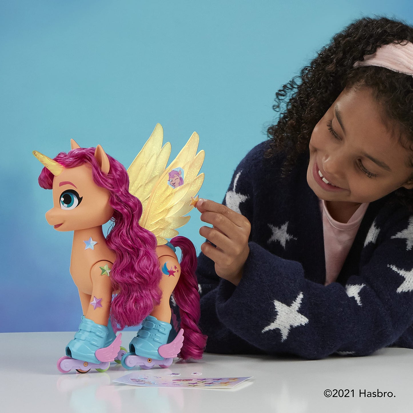 My Little Pony: A New Generation Movie Sing 'N Skate Sunny Starscout - Interactive 9-Inch Remote Control Toy with 50 Reactions, Lights