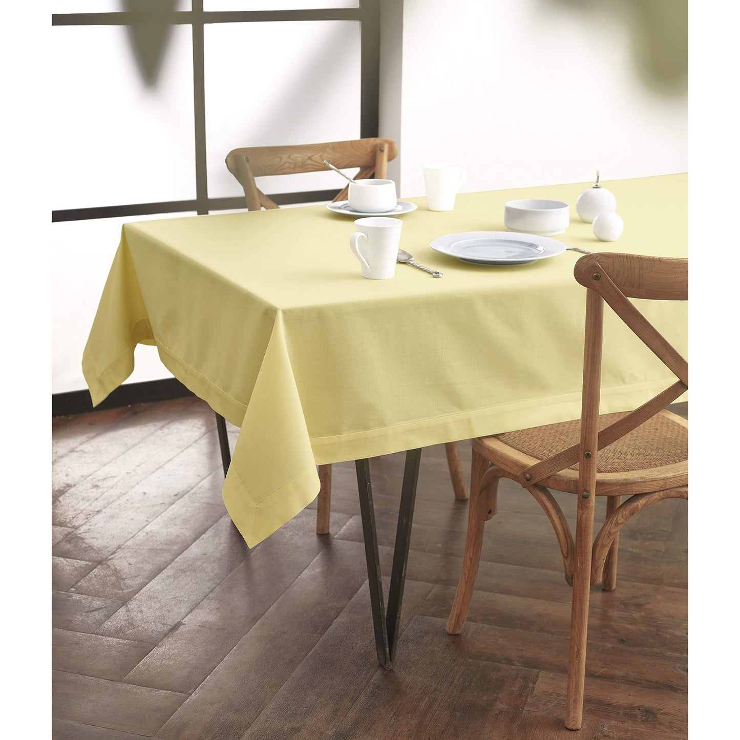 Solino Home Yellow Tablecloth 60 x 84 Inch - Dru Cotton Linen Table Cloth for Rectangle Tables - Machine Washable Tablecloth for Summer