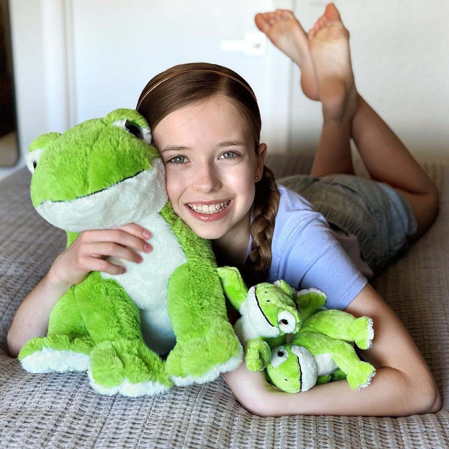 MorisMos Plush Frog and Baby (1 Mommy + 3 Baby) 15.7" Green Frog Plush Set Ultra Soft Cuddly Birthday & Christmas Toddler Kids Boys Girls