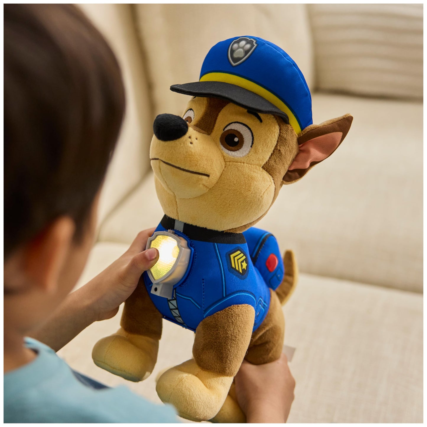 PAW Patrol Room Patrol Chase Interactive Plush Toy with Over 75 Sounds, Light-Up Badges, and 3 Play Modes, Kids Toys for Boys & Girls Ages 3 and Up