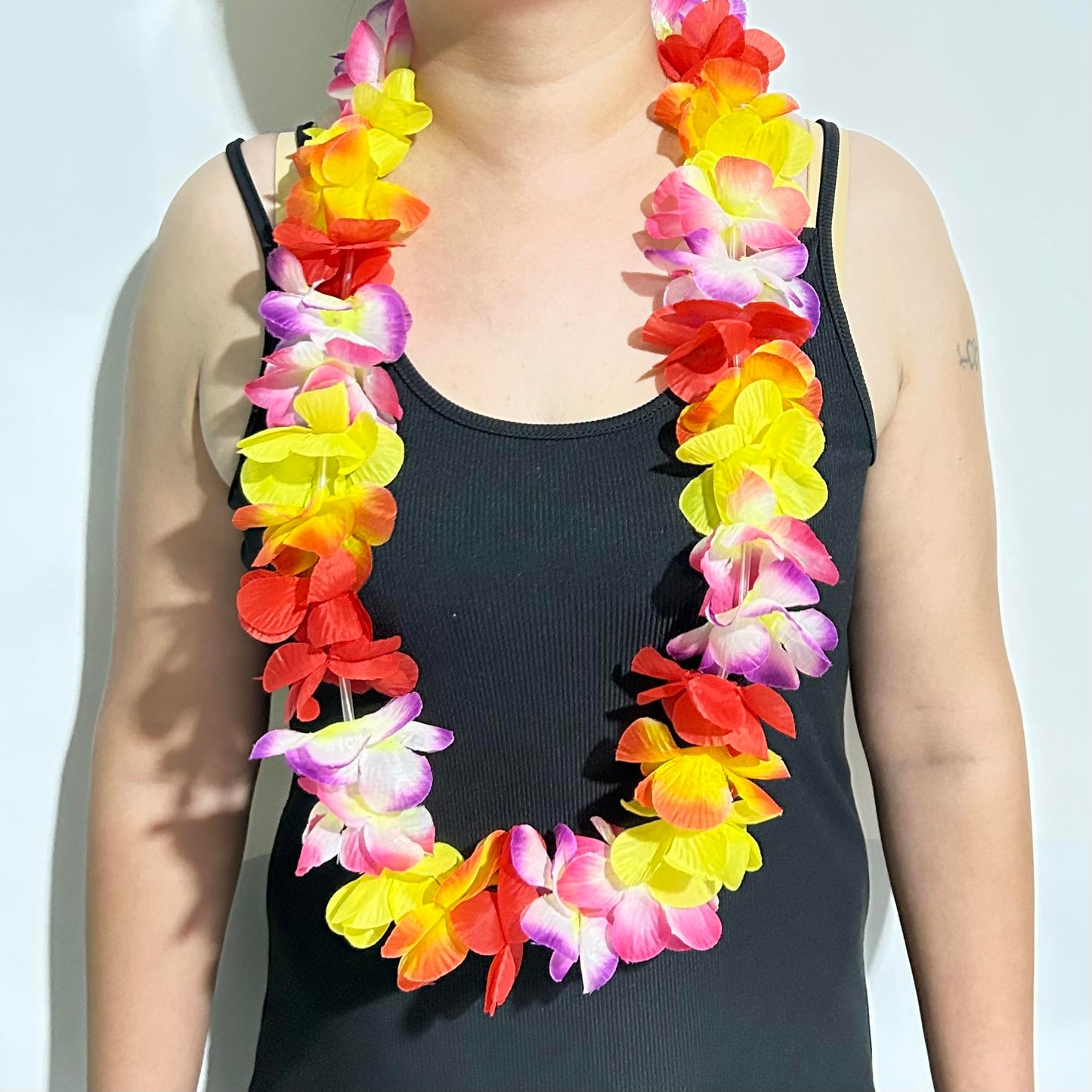 200pcs Hawaiian Leis for Beach Party Decors , Luau Birthday Party Decorations, Hawaiian Necklace Silk Flower leis for Luau Beach Birthday Party Decorations and Party Supplies