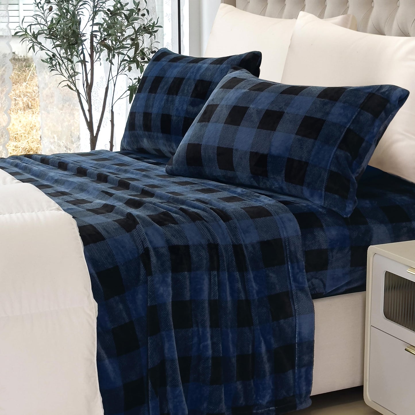 Elegant Comfort Luxuriously Soft 4-Piece Velvet Plush Flannel Sheet Set - Premium Quality - Cozy Warm, Anti-Static, Non Pilling Fuzzy Velvet Flannel Fleece Deep Pocket Sheet Set - Queen, Buffalo Blue