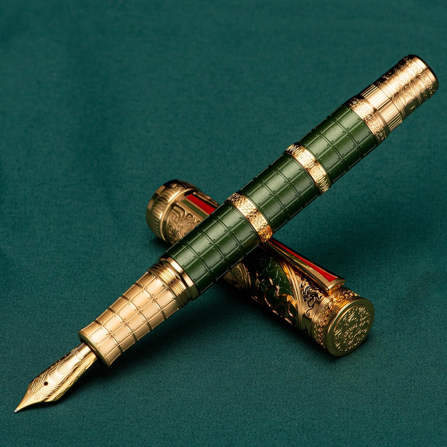 Hongdian D5X Fountain Pen - Green Qin Dynasty Retro Chinese Totem Engraving, Extra Fine Nib, Smooth Writing with Converter and Pen Box Set