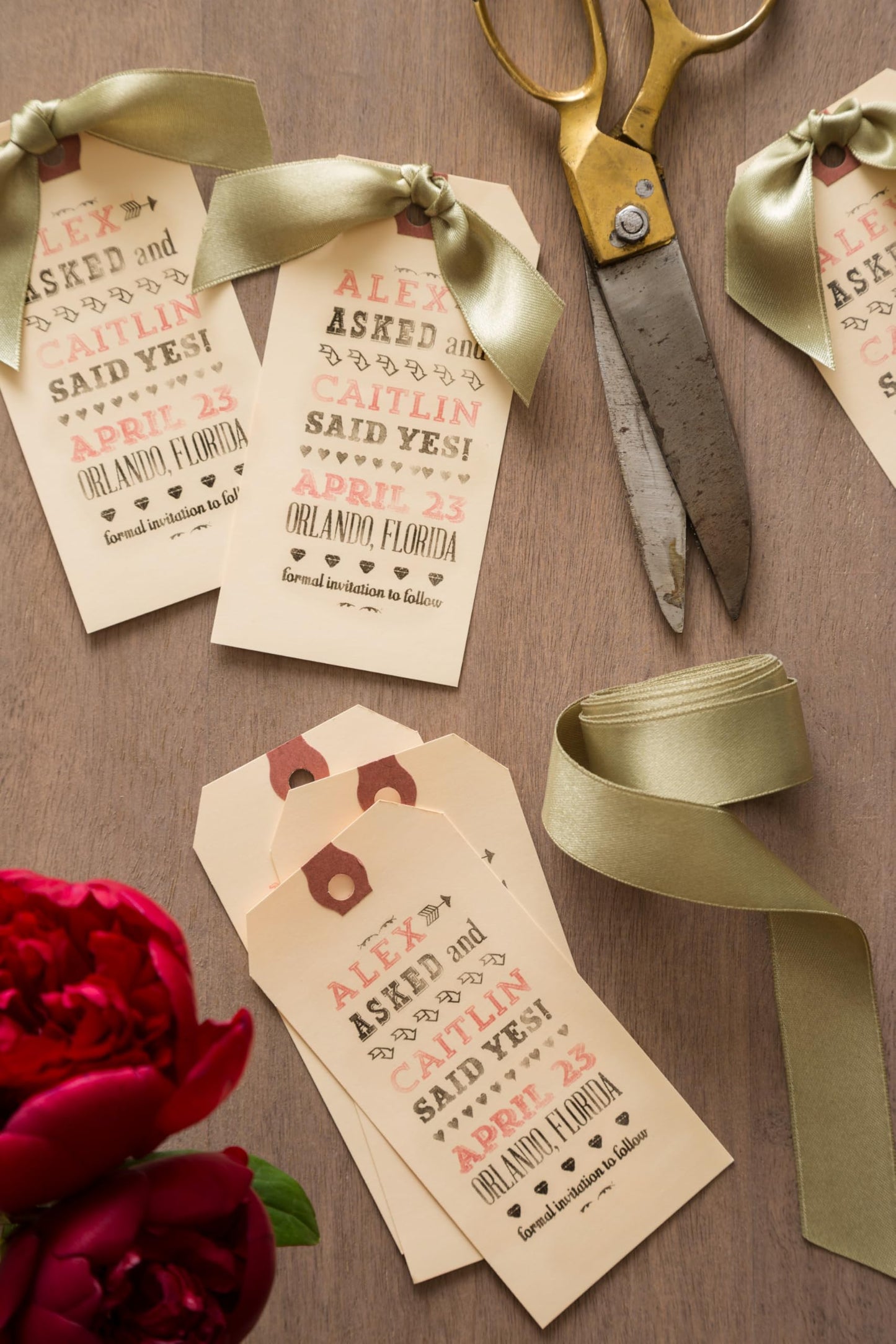 Avery Shipping Tags with Wire, 11.5 pt. Stock, 2-3/4" x 1-3/8", 1,000 Manila Hang Tags (12601)