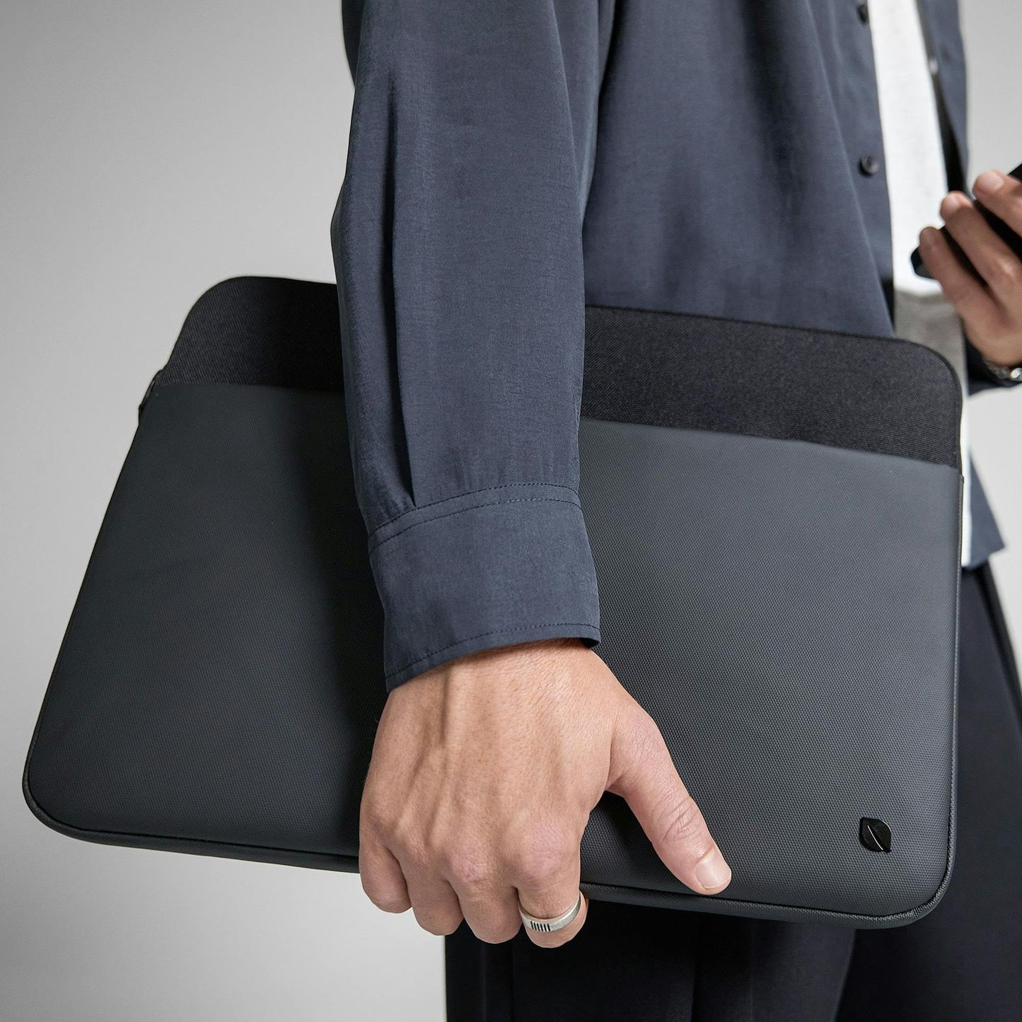 Incase A.R.C. Laptop Sleeve 14 Inch – MacBook Case with Faux Fur Lining, External Pocket – Fits MacBook Pro Air Lenovo Dell HP – Laptop Cover, Computer Case - Travel, Work, College - Black