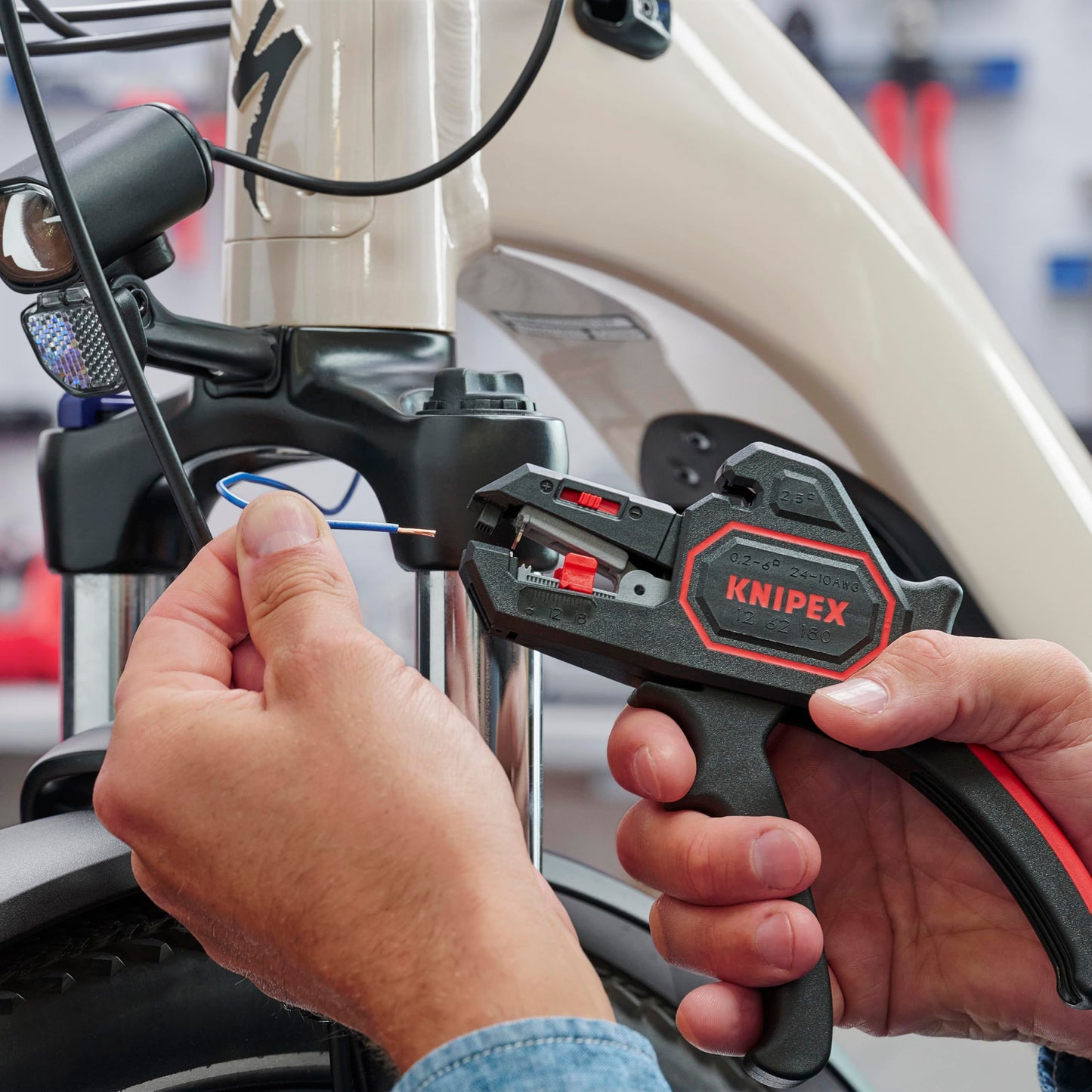 KNIPEX Automatic Wire Stripper 10-24 AWG, 7.25