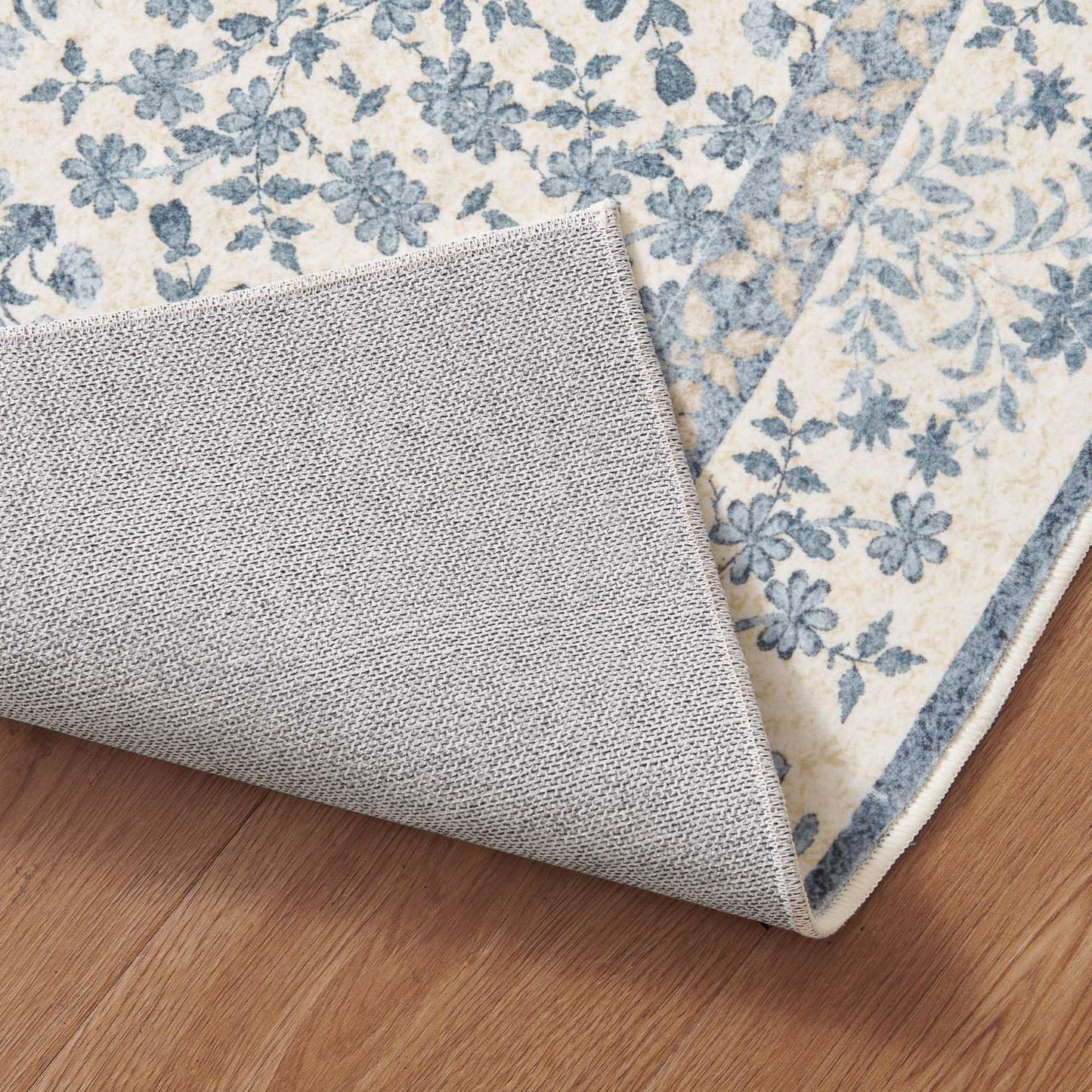 jinchan Zenith Corner Rug 6x6 Area Rug Floral Soft Aesthetic Rug Non-Slip Low Pile Machine Washable Carpet for Entryway Bedroom Kids Room Kitchen College Dorm Blue/Cream