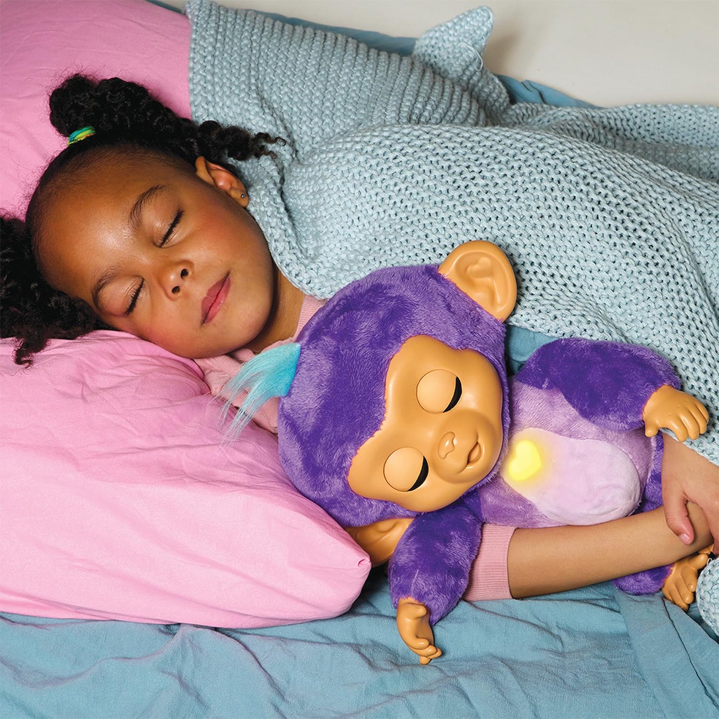 Fingerlings Care and Cuddle