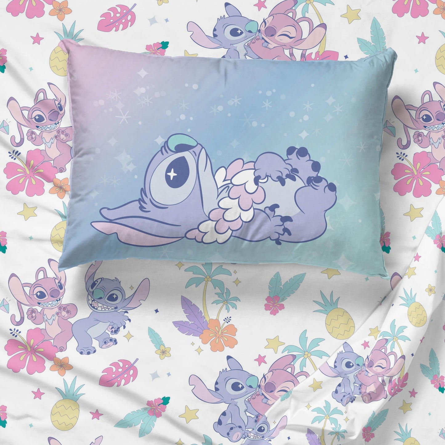Jay Franco Disney Lilo & Stitch Full Size Sheet Set - 4 Piece Kids Bedding Includes Fitted & Flat, 2 Pillowcases - Super Soft Fade Resistant Microfiber, Deep Pocket, Machine Washable