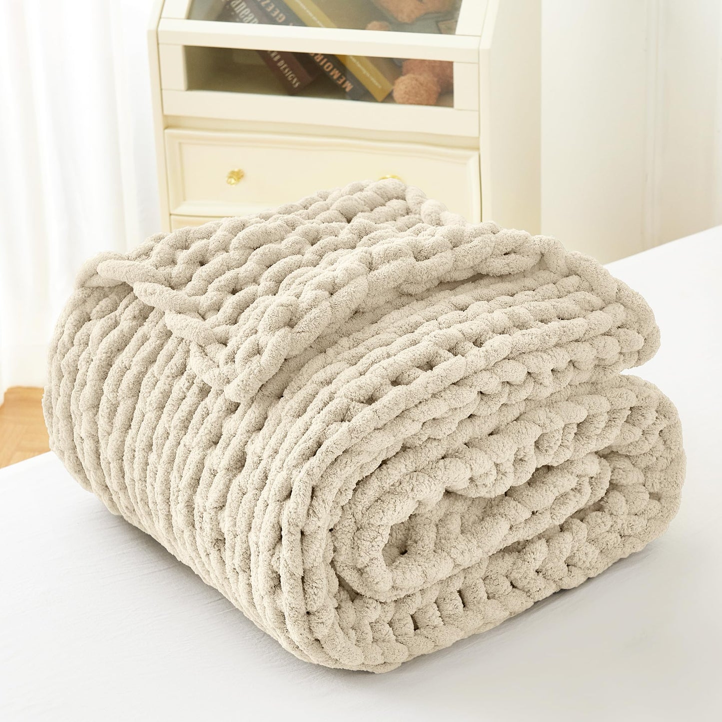 Admitrack Chunky Knit Blanket Throw, 100% Hand Knit Chenille Throw Blanket for Sofa & Home Decor, Soft and Cozy Knitted Throw Blankets (Ivory, 60"x80")