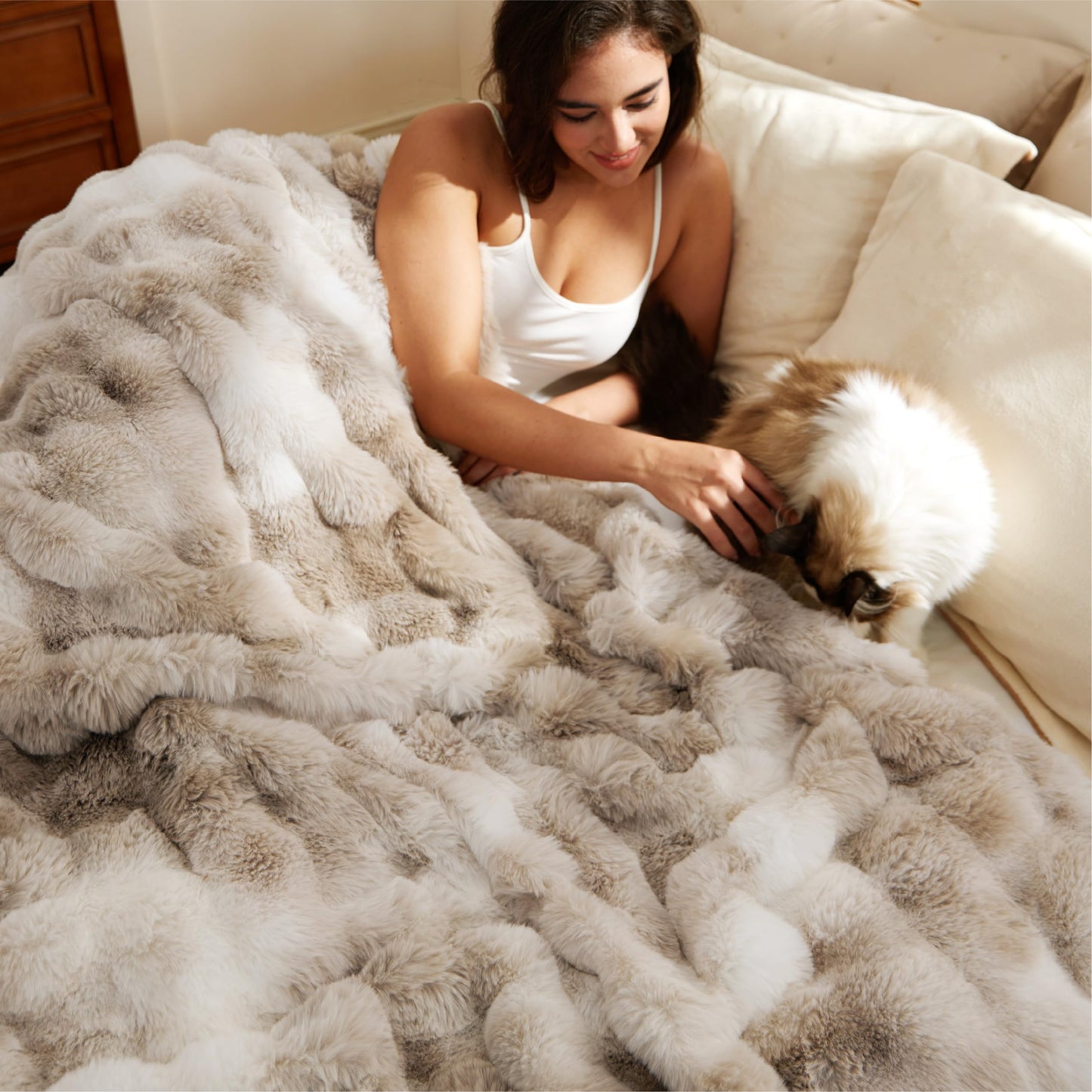 Bedsure GentleSoft Fluffy Faux Fur Throw Blanket for Couch, Soft Fuzzy Fleece Blankets & Throws, Tie-dye Taupe Cozy Gifts for Women Teen Girls, Minky Thick Warm Plush Gifts for Birthday, Anniversary
