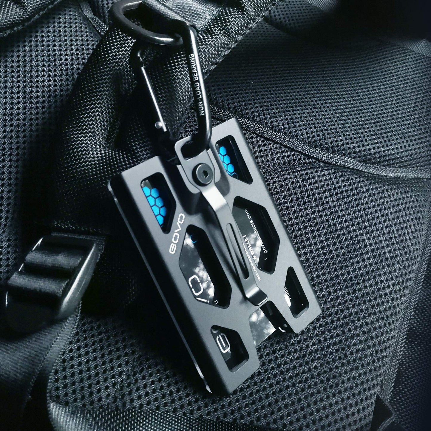Aluminum GOVO Badge Holder/Wallet_ Durable ID Card Holder with Metal Clip and 4 Cards Slot (Black)