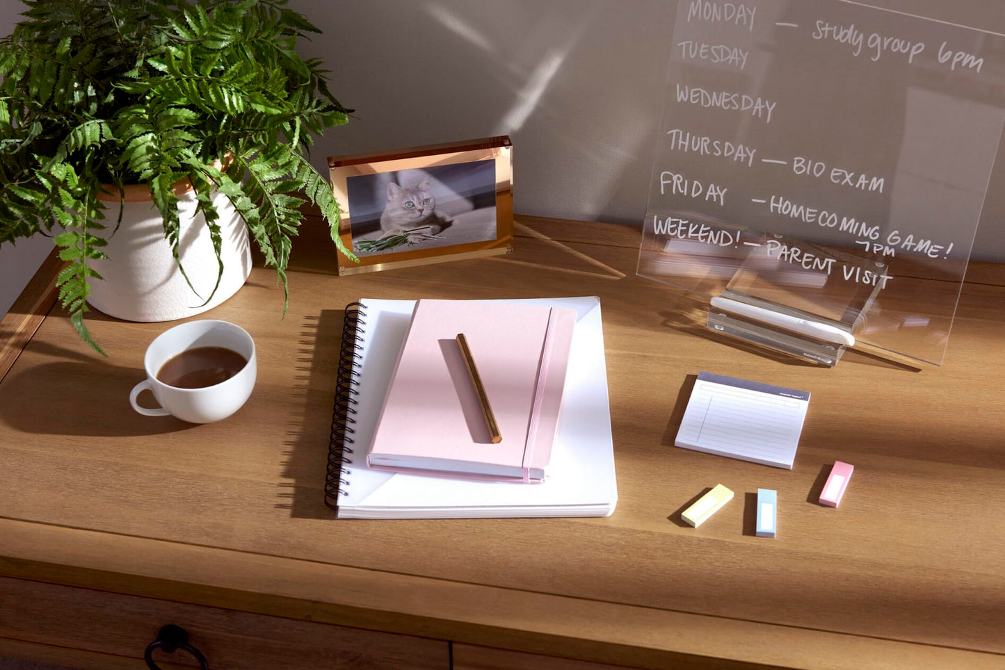 russell+hazel Acrylic Dry Erase Board and Marker, Memo Tablet for Desktop with Stand, Clear Acrylic, 12” x 6” x 11.5” (31384)