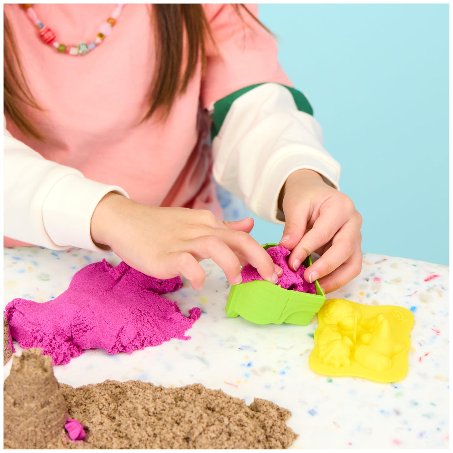 Kinetic Sand, Sandy Shore Adventures 3-in-1 Beach Playset with 32 oz of Moldable Play Sand and 5 Tools, Arts and Crafts Sensory Toys and Craft Kits for Kids Ages 5 and up