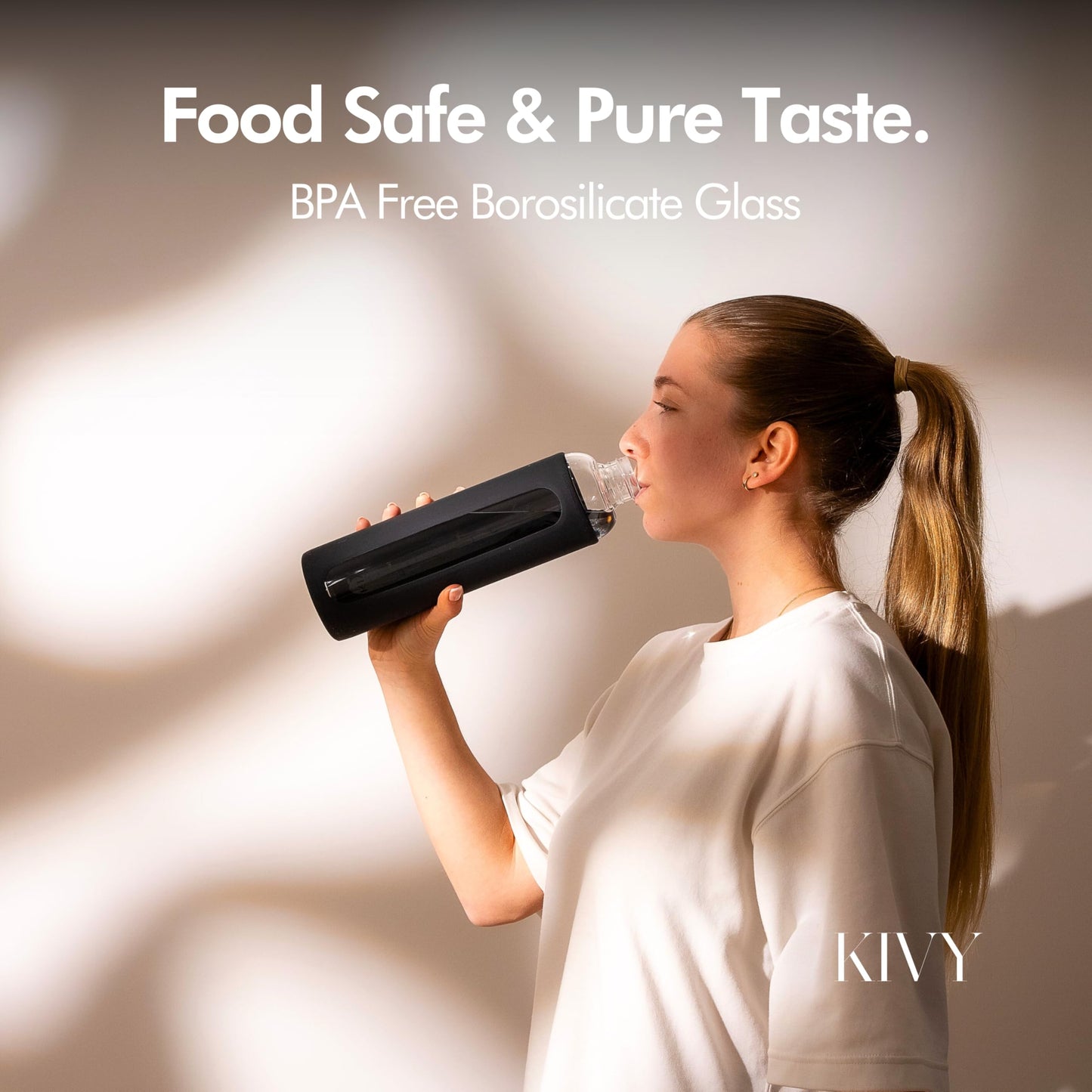 KIVY Glass Water Bottle with Silicone Sleeve 32 oz [WITH MEASUREMENT] - Borosilicate Glass Water Bottle Screw Top - Clear Bottles with Measurement Marking - Slim Waterbottle Aesthetic - Cream White