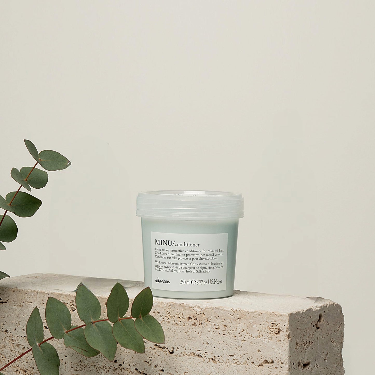 Davines Minu Conditioner, 8.77 fl. oz.