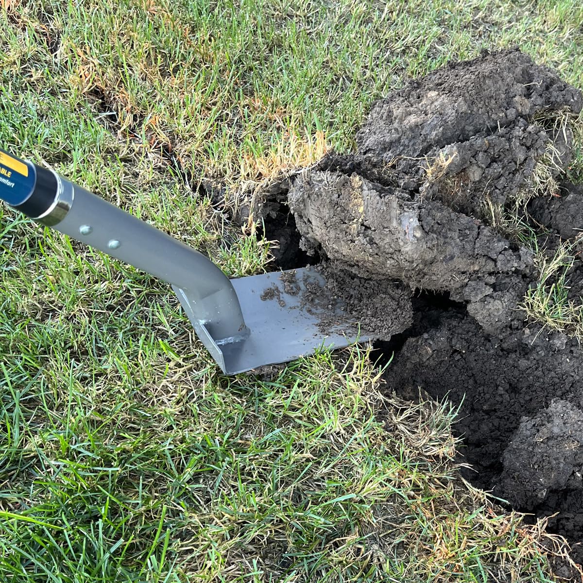 Gemplers Drain Spade with Fiberglass Handle